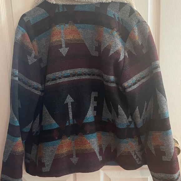 Idyllwind by Miranda Lambert Multicolor Patterned Jacket with Sherpa Collar - Picture 2 of 7